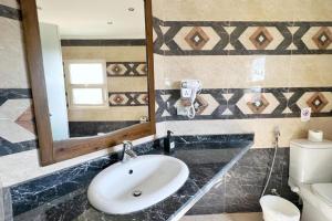 Cleopatra Pyramids Elite