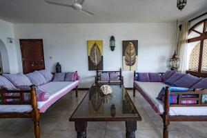 Seaview Serviced Two Bedroom Apt Lantana Resort, Diani South Road