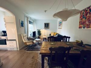 Lovely Apartment, Vuorimiehenkatu 31