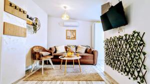 Blue Lagoon 150m-2 minuta hoda od centra, mogucnost za parking-apartmani-nsmilos