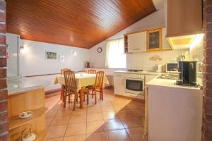 Bezauberndes Studio direkt in der Altstadt und am Meer gelegen mit Kamin und Balkon 