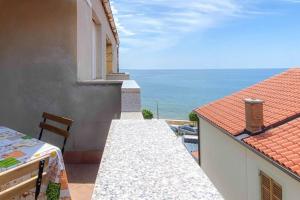 Reizendes Apartment mit Meerblick und nur 20 Meter zum Strand 