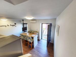 Komfortables Apartment mit Whirlpool, Pool, Klima, privater Terrasse - nur 5 km bis Porec