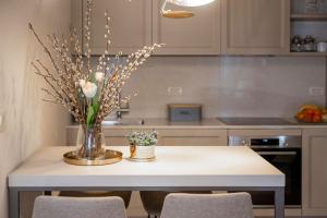 Exquisites Apartment im Herzen von Porec mit Meerblick, nur 150 Meter zum Strand