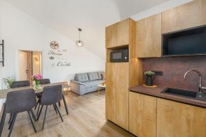 Traumhaftes Apartment mit Meerblick und privatem Balkon - nur 250 Meter zum Strand