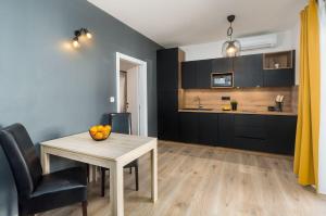 Strandnahes, modernes Apartment mit privater Terrasse, Grill - nur 250 Meter zum Strand