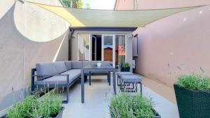 Traumhaftes Apartment mit tollem Lounge-Bereich, Steingrill, Waschmaschine, Klima