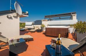 Exquisites Ferienhaus mit Penthouse-Dachterrasse, Whirlpool, Meerblick 