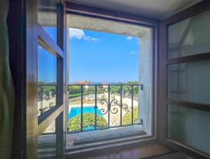 Tolles Apartment mit Meerblick, Pool, Terrasse, Klima 