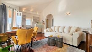 Bezauberndes Apartment mit Meerblick, Klima, WiFi, Parkplatz
