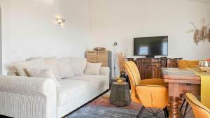 Bezauberndes Apartment mit Meerblick, Klima, WiFi, Parkplatz 