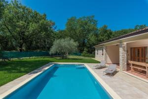 Herrliches Landhaus mit Privatpool, BBQ, WiFi in ruhiger Lage ohne Nachbarn 