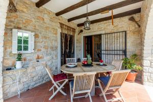 Beeindruckende Finca mit Privatpool, Meerblick, Babybett und besonderem Interieur 