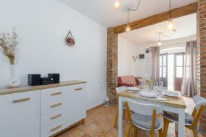 Strandnahes Apartment inmitten der Altstadt mit mediterranem Garten - nur 150 Meter zum Meer