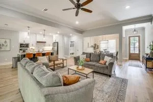 Less Than 1 Mi to Lake Catherine Home in Gated Community! - Malvern