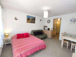 Appartements Appartement T2 avec Balcon pour 4 pers - Saint-Lary-Soulan - Sud-Est avec Parking et Casier a Ski - FR-1-457-332 : photos des chambres