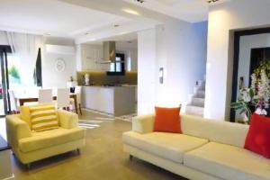 Efe Delux Çeşme Ovacıkta Lüx Villa