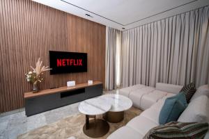 Luxury Studio in Luxury Place