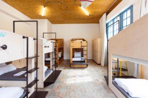 Private Bedroom for 10 people with shared bathroom room in JO&JOE HOSSEGOR