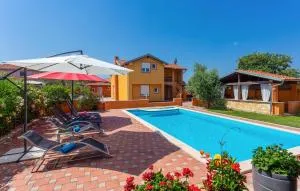 Lovely Home In Skicini With Wifi - 尤尔希奇