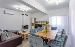 Lovely Home In Skicini With Wifi