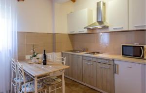 Lovely Home In Skicini With Wifi