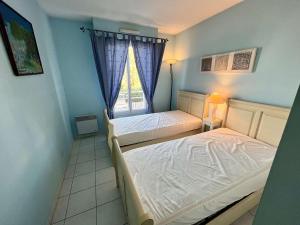 Appartements Appartement Confort 4 Pers, Proche Plage et Centre, Parking Inclus - Saint Raphael - FR-1-226A-46 : photos des chambres