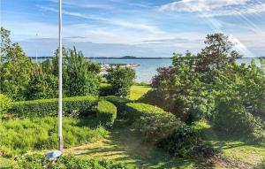 Beautiful Home In Samsø With Wifi