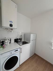 Appartements Charmant 2 pieces renove : photos des chambres