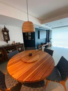 Apto completo, de frente para o mar, 21º andar