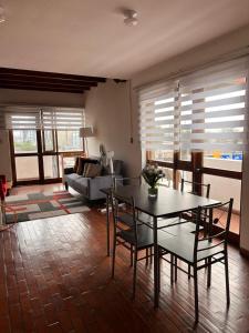 MONTERRICO POLO APARTS #4 - Dpto Completo Familiar 2 camas a una cuadra Embajada USA