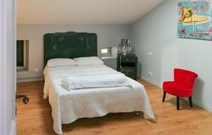 Maisons de vacances Lovely Home In Castelnau-Sur-Gupie : photos des chambres