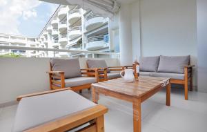 Awesome Apartment In Antibes With Wifi