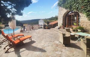 Maisons de vacances Lovely Home In Cabrerolles With Wifi : photos des chambres