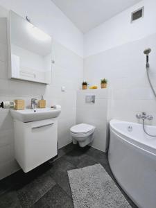 Apartament Malta & basen ,kort tenisowy w cenie