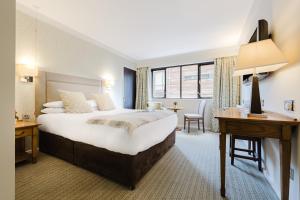 Double or Twin Room with Garden View room in Winchester Royal Hotel