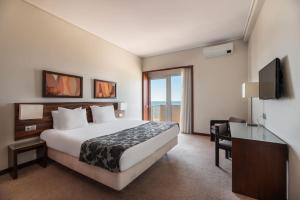 Double or Twin Room with Front Sea View room in Hotel Praiagolfe