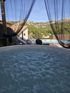 Le Nid des Calanques et son Jacuzzi