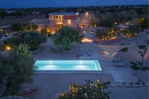 Casa Farlisa, antico baglio con piscina - Casa Riola