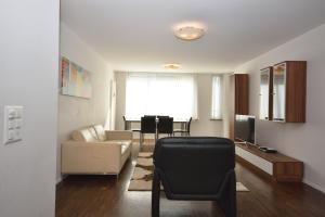 Amazing 2BR near Lake - Flower 33