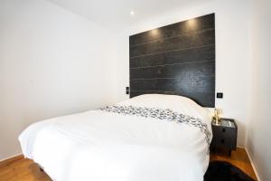 Appartements Enchantress-Apartment Designed By CM : photos des chambres