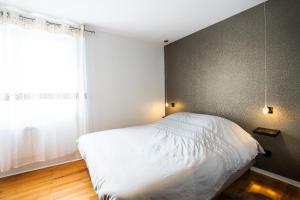 Appartements Enchantress-Apartment Designed By CM : photos des chambres