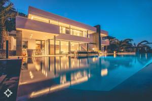 Villa Mercure by Abahana Luxe