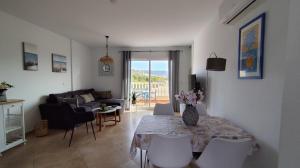 AL06- Modern 3 bed Duplex, close to beach in El Alamillo