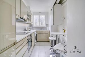 Proche Porte Maillot - Le Véritable - 378B