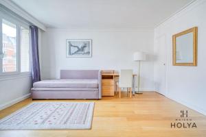 Proche Porte Maillot - Le Véritable - 378B