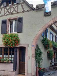 Appartements Escapade en Alsace - gite de charme pour deux a Bergheim : photos des chambres