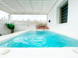 Joelia Suites in Naousa Paros with private jacuzzi!