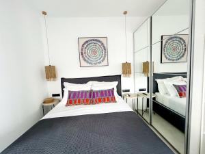 Joelia Suites in Naousa Paros with private jacuzzi!