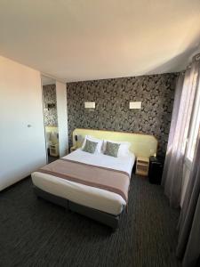 Hotels Le Regina Hotel et restaurant Canet-plage : photos des chambres